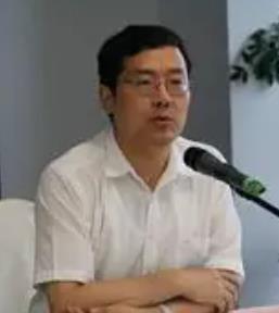 王嵘