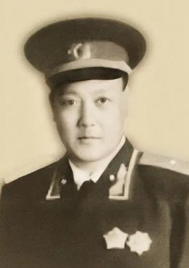 刘秉彦