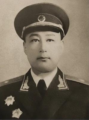 张迺更