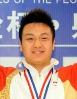 王智伟