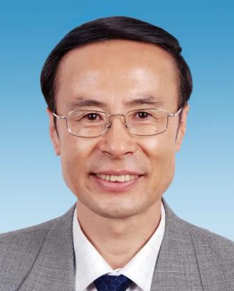 万立骏