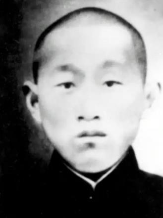 杨萱庭