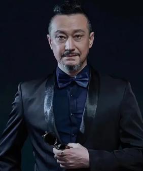 傅隽