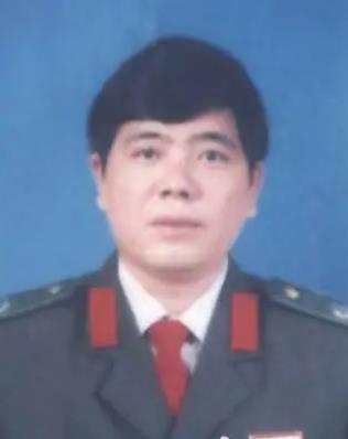 赵家富