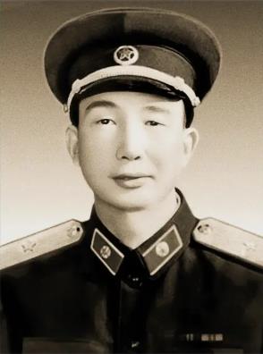 雷英夫