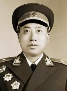 成少甫
