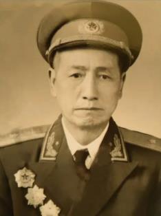 郭宝珊
