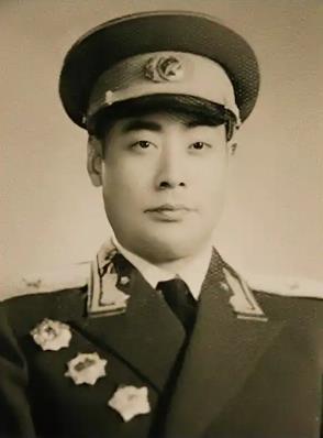 罗坤山