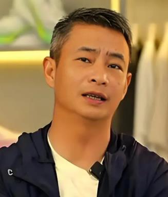 李小双