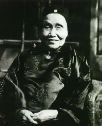 曾纪芬